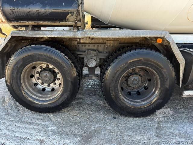 Betonmixer vrachtwagen MAN TGA 32.360