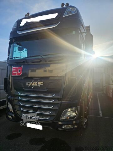 Tentinė platforma sunkvežimis DAF XF SUPERSPACE CAB 530 6X2 26T TAULINER