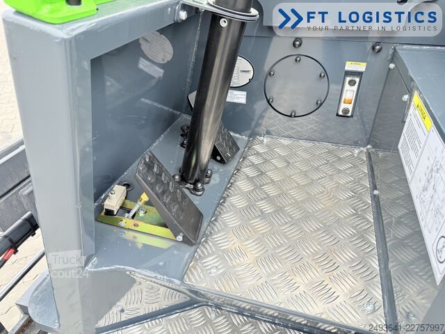 štvorcestný vysokozdvižný vozík Combilift CB3000 DIESEL TRIPLEX 5550 SIDE SHIFT