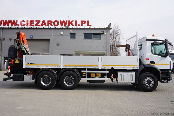 Plošina s jeřábem Mercedes-Benz Arocs 2633 flatbed truck / Crane FASSI