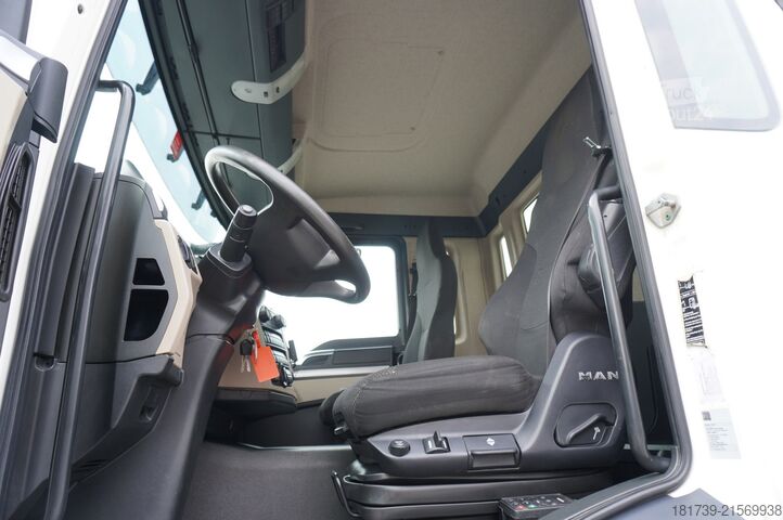 Plošina so žeriavom MAN TGS 26.420 6x4 / Fassi F215A.2.24