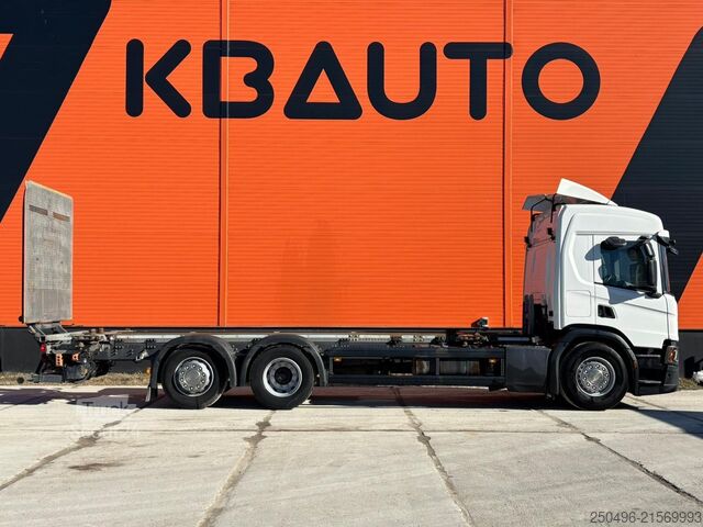 Chassis-cabina Scania P 500 6x2*4 9 TON FRONT AXLE / RETARDER