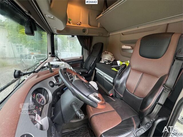 Standard-SZM DAF XF530 6x4 Tractor Unit with Ekeri Box Semi-Trailer