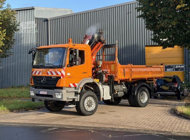 Kuorma-autoon asennettu nosturi Mercedes-Benz AXOR 1833 - 4x4 - Kipper - Kran - EURO5