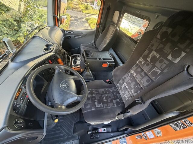 Kuorma-autoon asennettu nosturi Mercedes-Benz AXOR 1833 - 4x4 - Kipper - Kran - EURO5