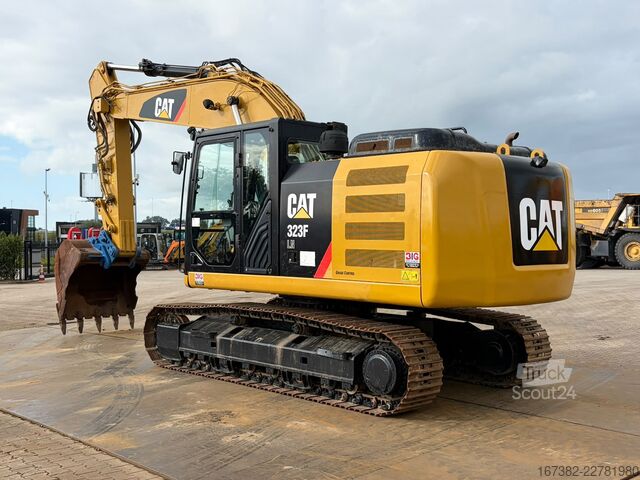 Raupenbagger Caterpillar 323FLN