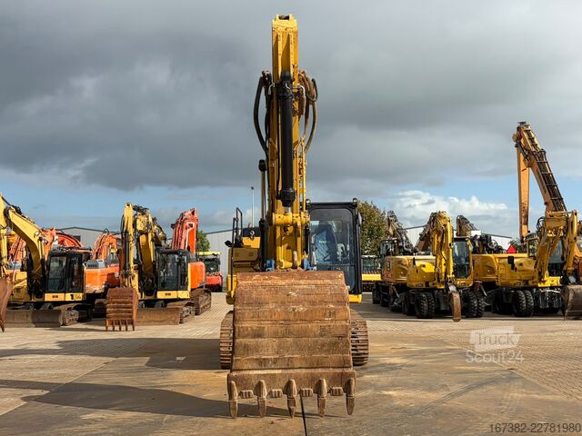 Raupenbagger Caterpillar 323FLN