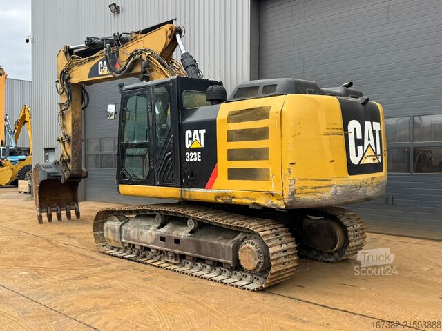 Pelle sur chenilles Caterpillar 323E