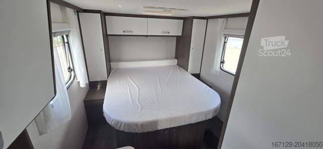 Напівінтегрований кемпер CARADO V 339 V339