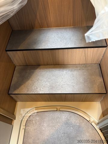 Автодім PÖSSL Roadcruiser - Last-Sale 2025 -CSL MUNICH EDITION