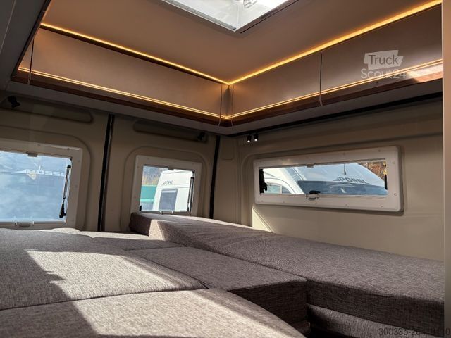 Автодім PÖSSL Summit 640 Shine - Mj. 2026 - CSL Munich Edition