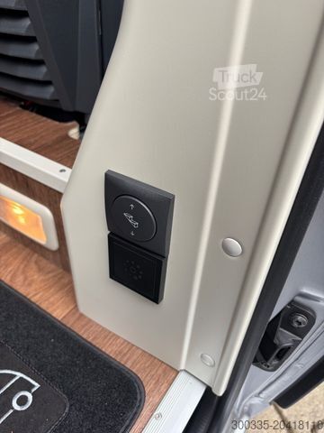 Автодім PÖSSL Summit 640 Shine - Mj. 2026 - CSL Munich Edition