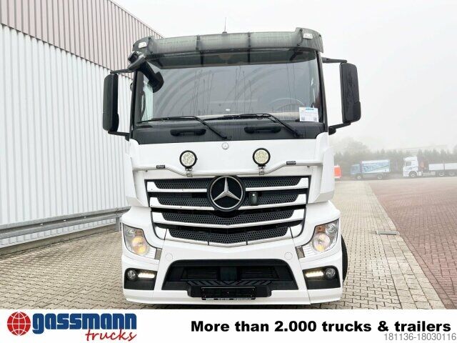 Șasiu de camion Mercedes-Benz Actros 3551 L 8x2/4, Vorlauflenkachse,
