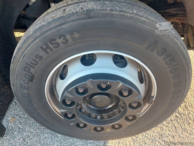 Nagy térfogatú nyergesvontató FORD F-Max 1850 LL