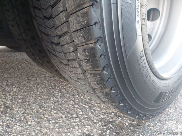 Nagy térfogatú nyergesvontató FORD F-Max 1850 LL