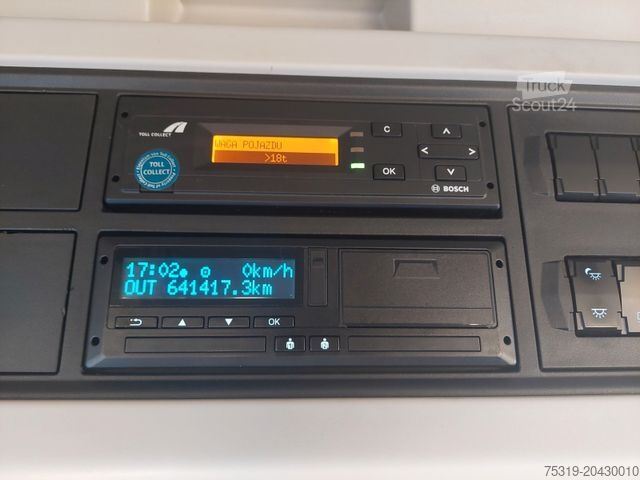 Nagy térfogatú nyergesvontató FORD F-Max 1850 LL