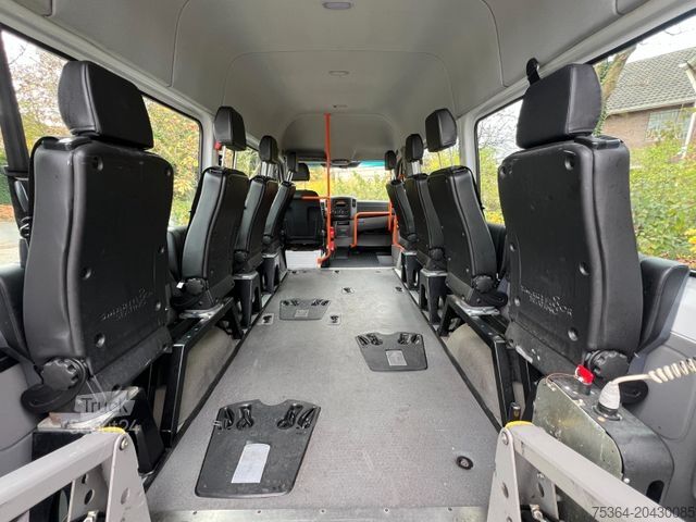 Minibuss MERCEDES-BENZ Sprinter 314 BlueTEC 9Sitze+Rollstuhllift Klima