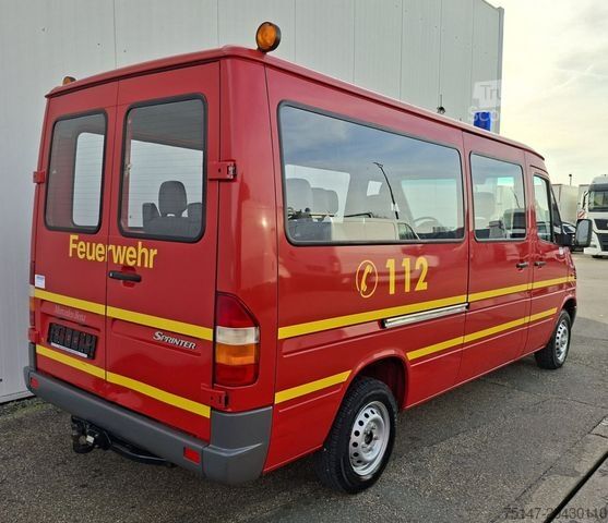Minibus MERCEDES-BENZ 211 CDI Sprinter 9-Sitzer 106 tkm Feuerwehr MTW