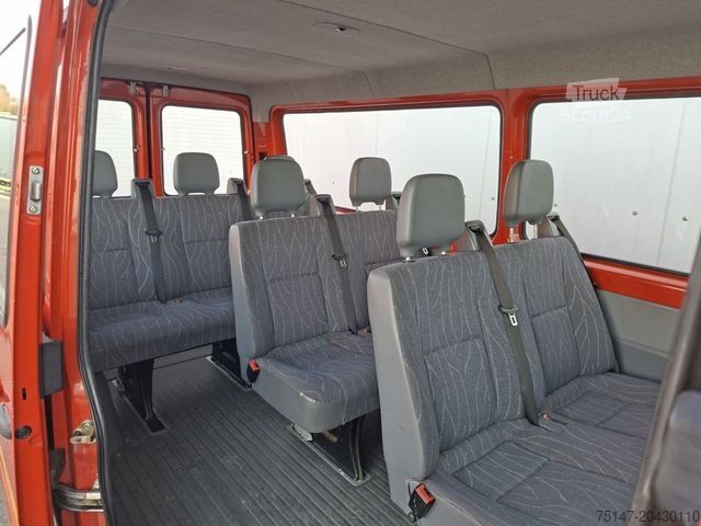 Minibus MERCEDES-BENZ 211 CDI Sprinter 9-Sitzer 106 tkm Feuerwehr MTW