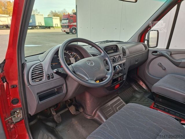 Kleinbus MERCEDES-BENZ 211 CDI Sprinter 9-Sitzer 106 tkm Feuerwehr MTW