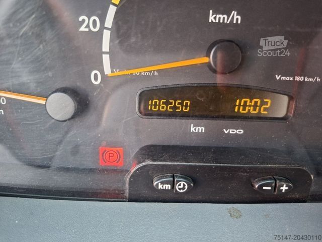 Minibus MERCEDES-BENZ 211 CDI Sprinter 9-Sitzer 106 tkm Feuerwehr MTW