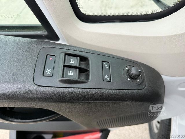Dobozos furgon Peugeot BOXER 30L1H1 140