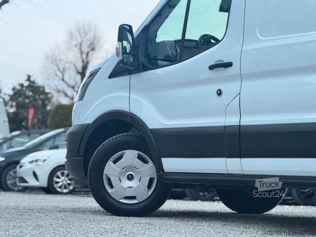 Furgoneta de caja alta FORD TRANSIT 350 L3H3 130 PS NEUWERTIG AHK Kamera AIR