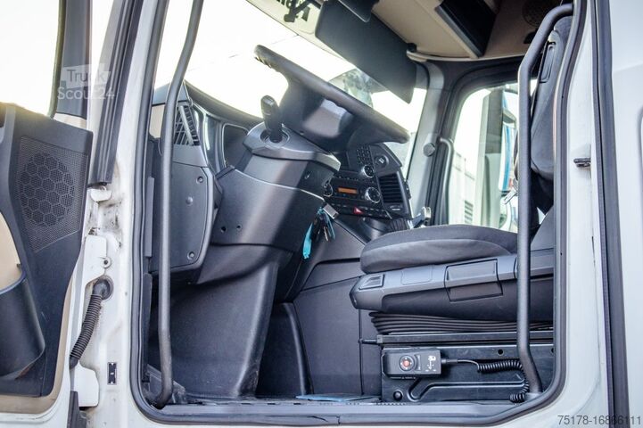Brezentas MERCEDES ACTROS 2548 BL