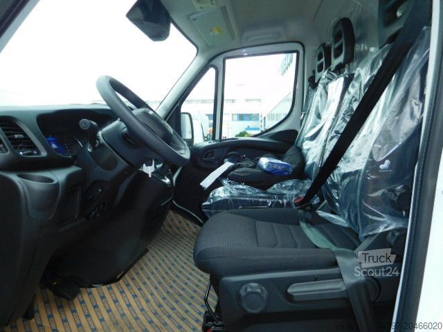 Hűtős teherautó IVECO 35S16HA8 Hi-Matic  LED