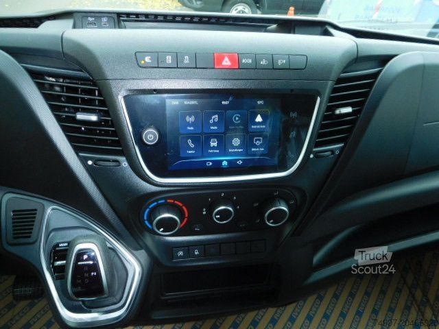 Hűtős teherautó IVECO 35S16HA8 Hi-Matic  LED