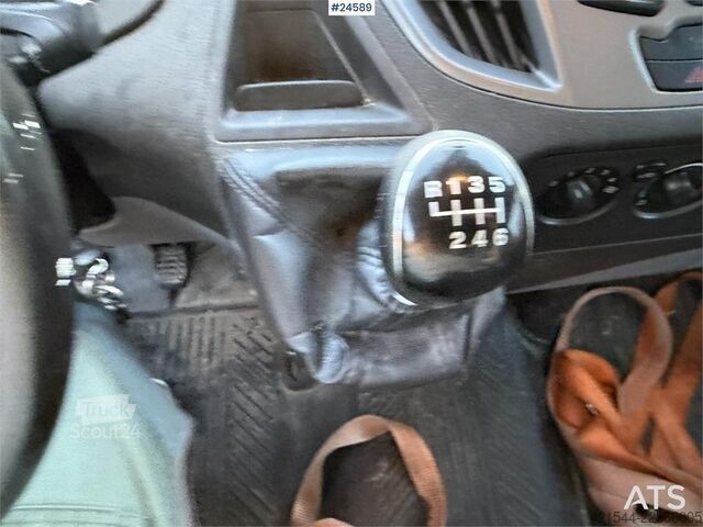 Aukšto stogo universalas Ford Transit van