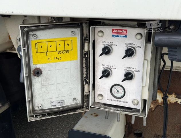 Chladený náves Burg VAN BEURDEN ISOLATED BOX HYDRAROLLS CARRIER