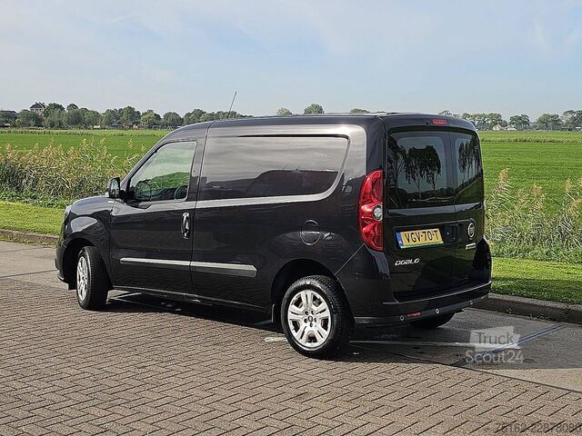 Break à toit surélevé FIAT DOBLO 1.3 ac EURO6