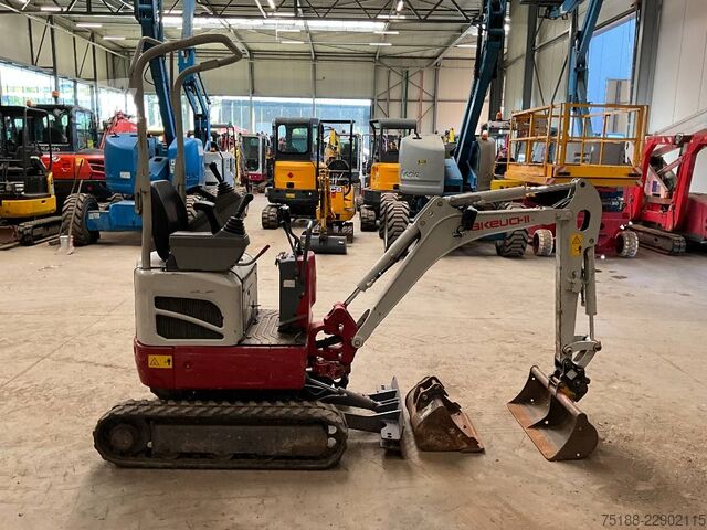  Takeuchi TB 210 R