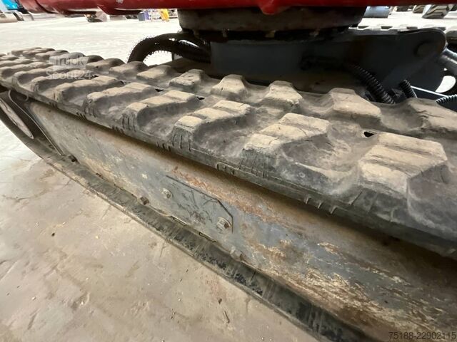  Takeuchi TB 210 R