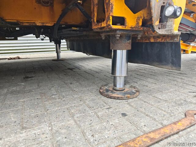 Ημι-χαμηλός φορτωτής Faymonville STZ-3UB