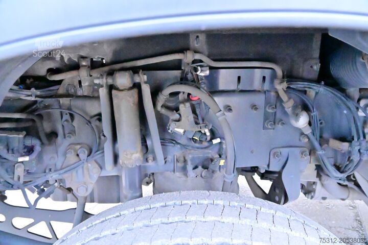 Samochód ciężarowy typu furgon Renault T440 6x2 E6 AHK LBW Isokoffer