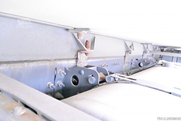 Samochód ciężarowy typu furgon Renault T440 6x2 E6 AHK LBW Isokoffer