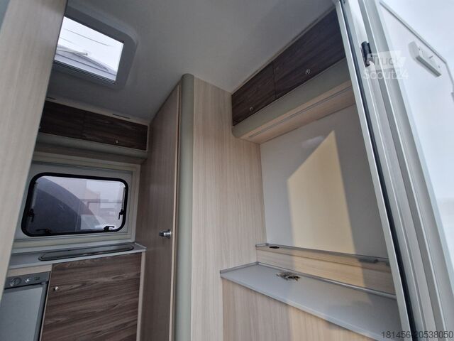 Remolque de venta trailershop Sport Transport Koffer Wohnabteil