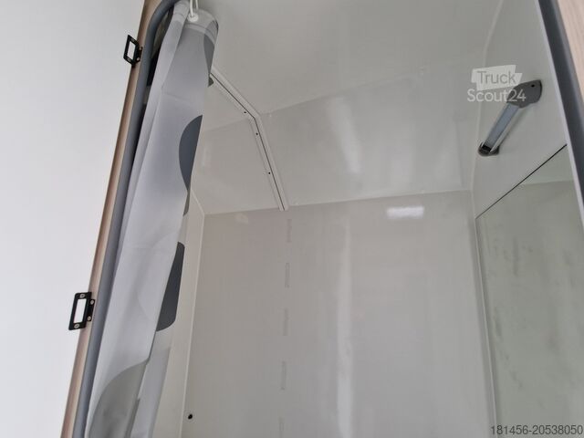 Remolque de venta trailershop Sport Transport Koffer Wohnabteil