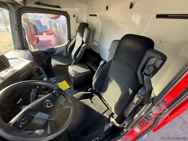 Tovornjak za prevoz pijač MERCEDES-BENZ ANTOS 2540 L Getränke 6,95 m LBW 2 T*AHK*LENK