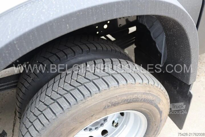 минибус Iveco Daily Line /Airco / USB