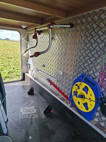 Half-integraal camper Knaus VAN TI  600 MEG Fiat Styling-Paket