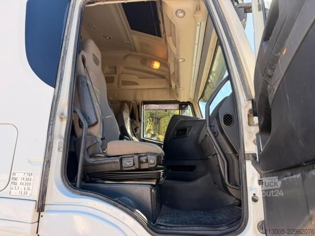 Стандартный седельный тягач Iveco Stralis 570