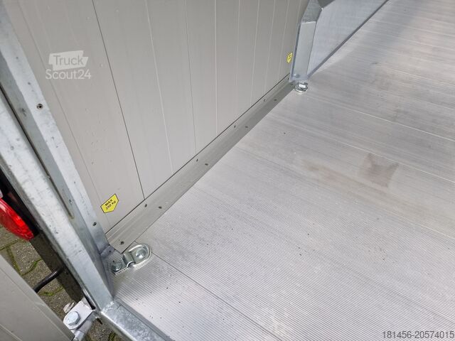 Kofferanhänger Debon Cheval Liberté debon Roadster 900 3500kg Pulmann 100 kmH Alukoffer verfügbar