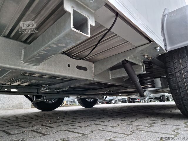 Kofferanhänger Debon Cheval Liberté debon Roadster 900 3500kg Pulmann 100 kmH Alukoffer verfügbar