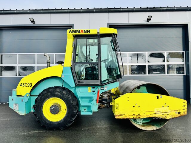 Compactador de un tambor Ammann ASC 90 HD - 1. HAND