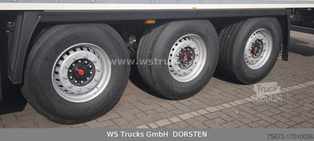 Kühlauflieger KRONE Kühlauflieger Carrier Vector 1550 Rohrbahn