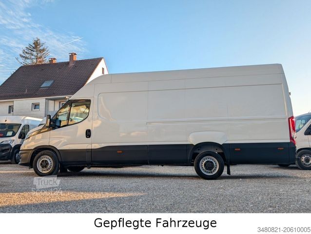 Furgoneta de caja alta IVECO 35S18V L4H3 *AUTOMATIK* *NEUWERTIG* 176 PS XXXL!