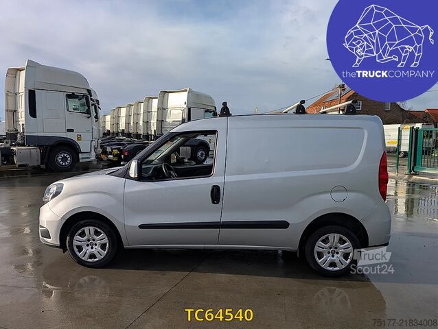 Furgoneta Fiat Doblo
